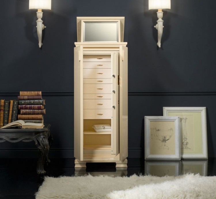 Арт. 9690 GIOIA CREMA. Сейф-шкаф для завода 3-х, 6-ти, 9-ти часов и хранения драгоценностей. Agresti Италия.