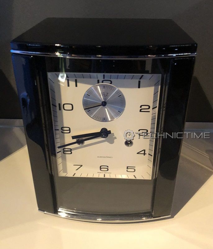 Часы ARTEMIS WORLD TIME Buben-Zorweg.   