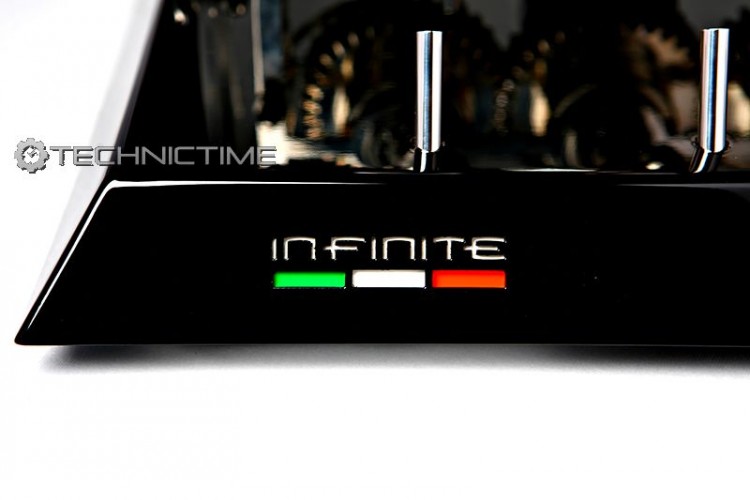 Модель ITALIA NERO CROMO. Тайммувер, система для автоподзавода 3-х часов. Производство INFINITE (Италия). 