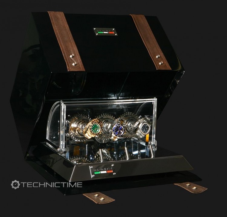 Модель ITALIA CARBONIO CROMO. Тайммувер, система для автоподзавода 3-х часов. Производство INFINITE (Италия).  