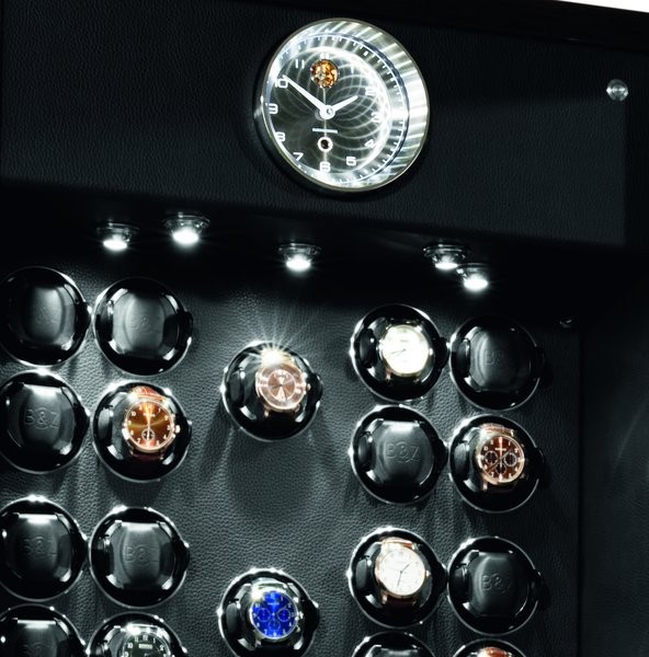 Buben-Zorweg GRAND COLLECTOR INBUILT. Включает в себя сейф, подзавод часов и часы. Зеркальные двери. 