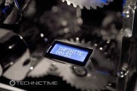 Модель VERTICALE. Тайммувер, система для автоподзавода 4-х часов. Производство INFINITE (Италия).   