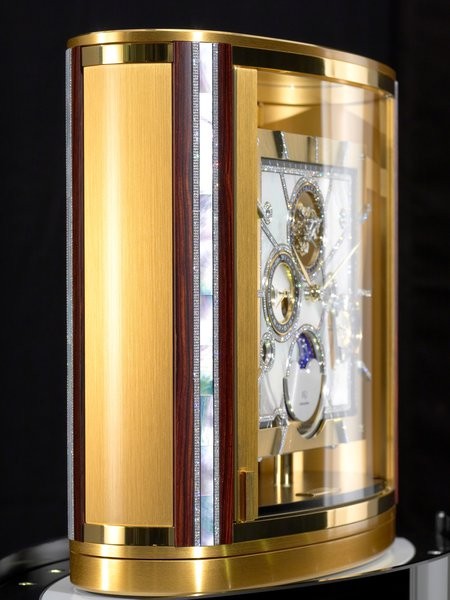 Часы и система для хранения FINE TIMEPIECE серия ELLIPSE от Buben-Zorweg Германия.  
