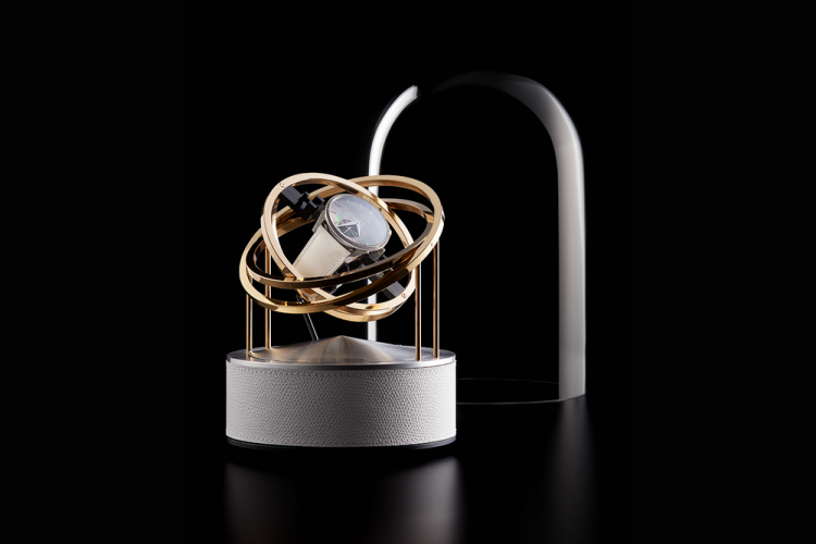 Planet Double-Axis Gold with leather base. Таймувер для автоподзавода 1-х часов. Bernard Favre (Швейцария).  