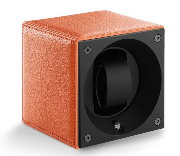 Masterbox collection. Masterbox Leather – Black leather & Black stitches. Бокс для 1-х часов с автоподзаводом. Swiss Kubik, Швейцария.