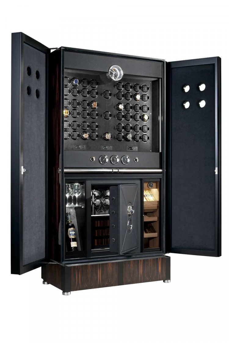Buben-Zorweg Grand Collector XL. Включает в себя сейф, подзавод часов, часы и метеостанцию. 
