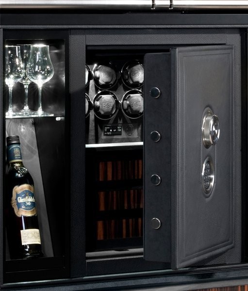 Buben-Zorweg Grand Collector XL. Включает в себя сейф, подзавод часов, часы и метеостанцию. 