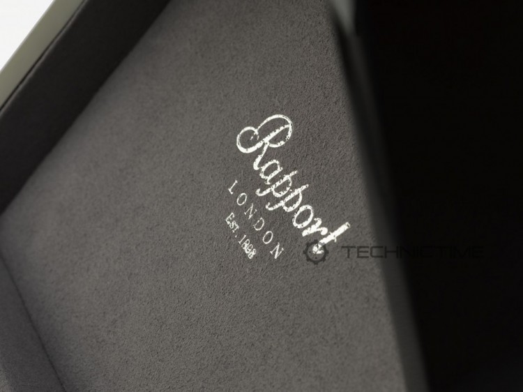 Арт. W571. Шкатулка для подзавода 1-х часов. PERPETUA III POLISHED EBONY FINISH. Rapport London. Сделано в Великобритании.