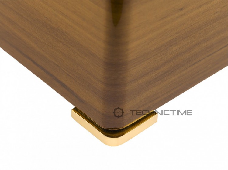 Арт. W581. Шкатулка для подзавода 1-х часов. PERPETUA III WALNUT FINISH. Rapport London. Сделано в Великобритании.